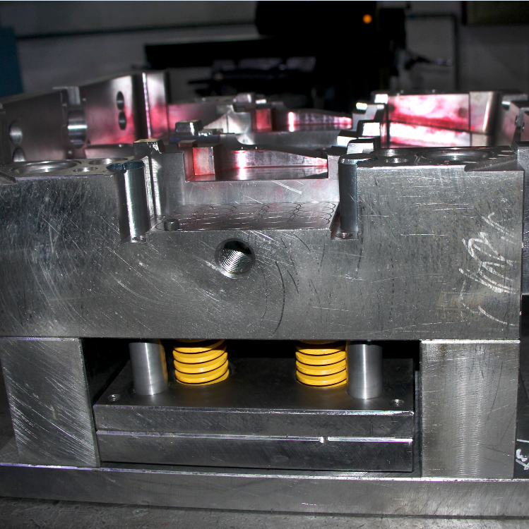 卧龙塑胶 软件有限公司-软件