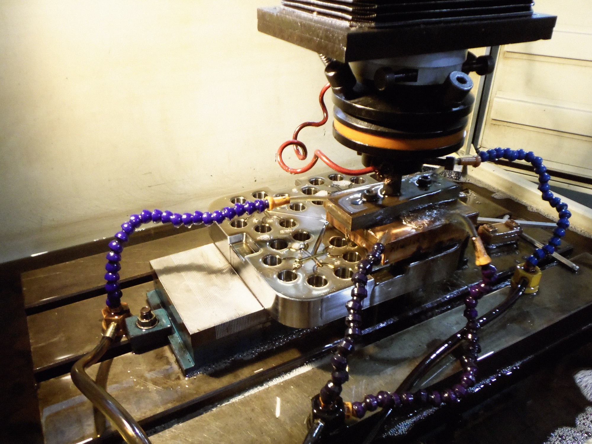 卧龙计划软件app-电极加工