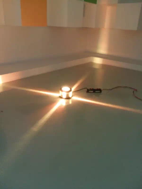 卧龙光学透镜 35*29方形透镜发光效果