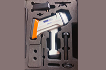 卧龙工模车间-测试光谱仪（图）