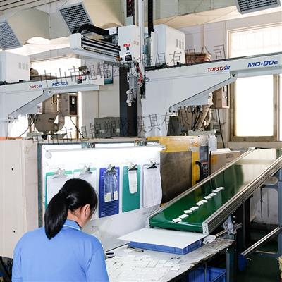 中山卧龙软件-兆能注塑车间